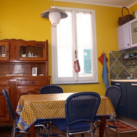 ヴェルナッツァLa Terrazzaアパートメント エクステリア 写真