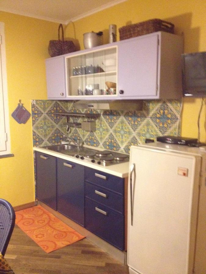 ヴェルナッツァLa Terrazzaアパートメント エクステリア 写真
